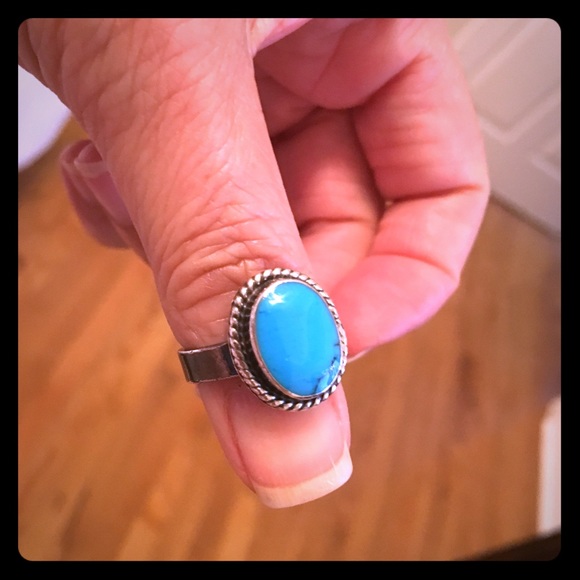 Ring - Picture 1 of 6